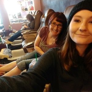 Meet your Posher, Carrie